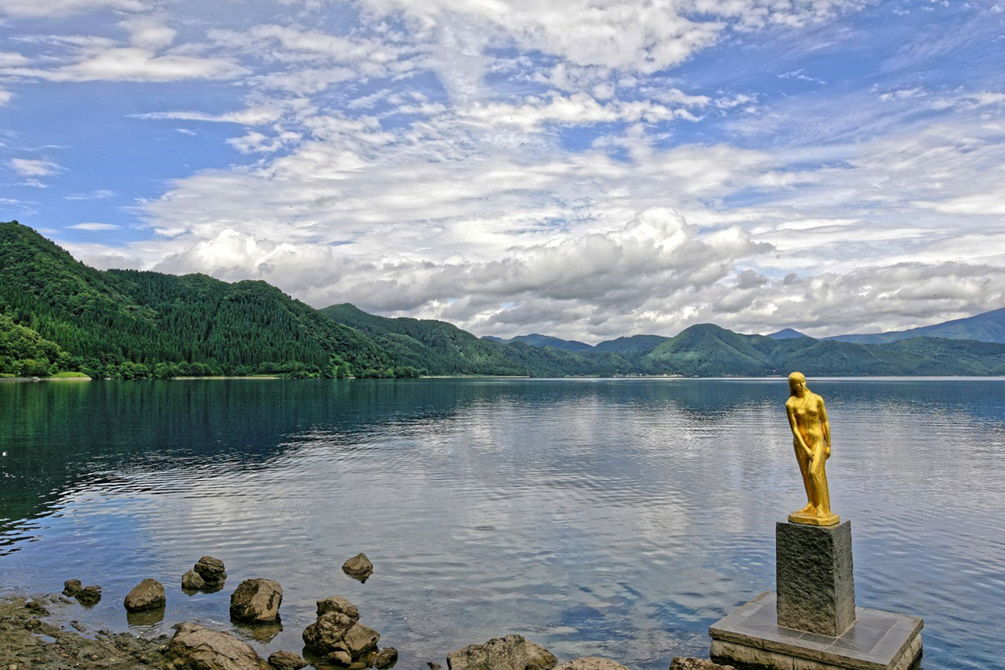 田澤湖（秋田縣）