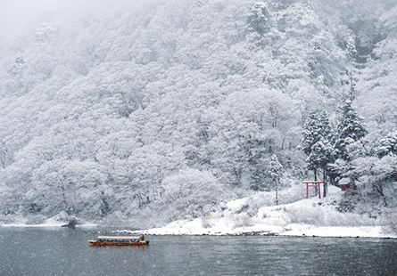 [長榮]冬日畫卷・雪舞樹冰四溫泉6日